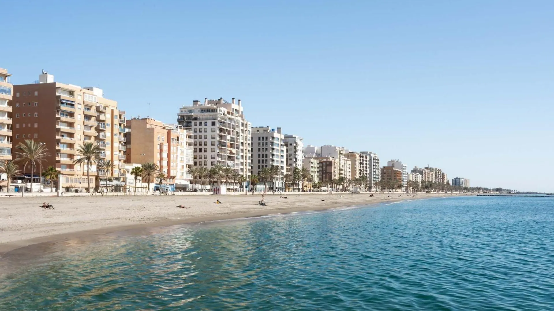 Limehome Almeria Hernan Cortes