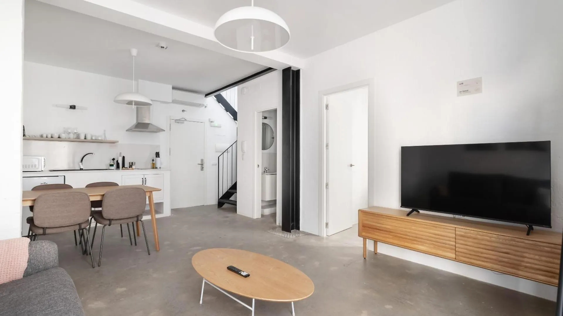 Apartment Limehome Almeria Hernan Cortes