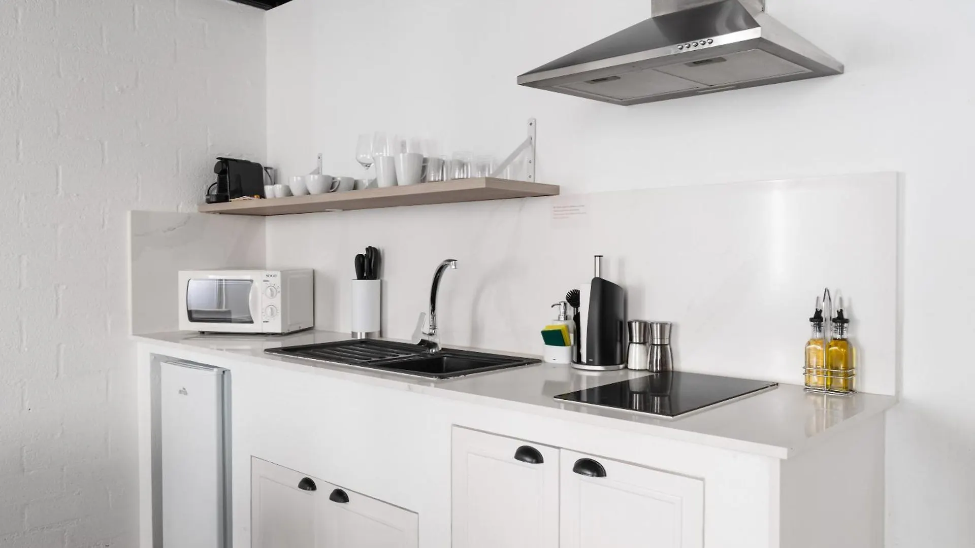 Limehome Almeria Hernan Cortes Apartment