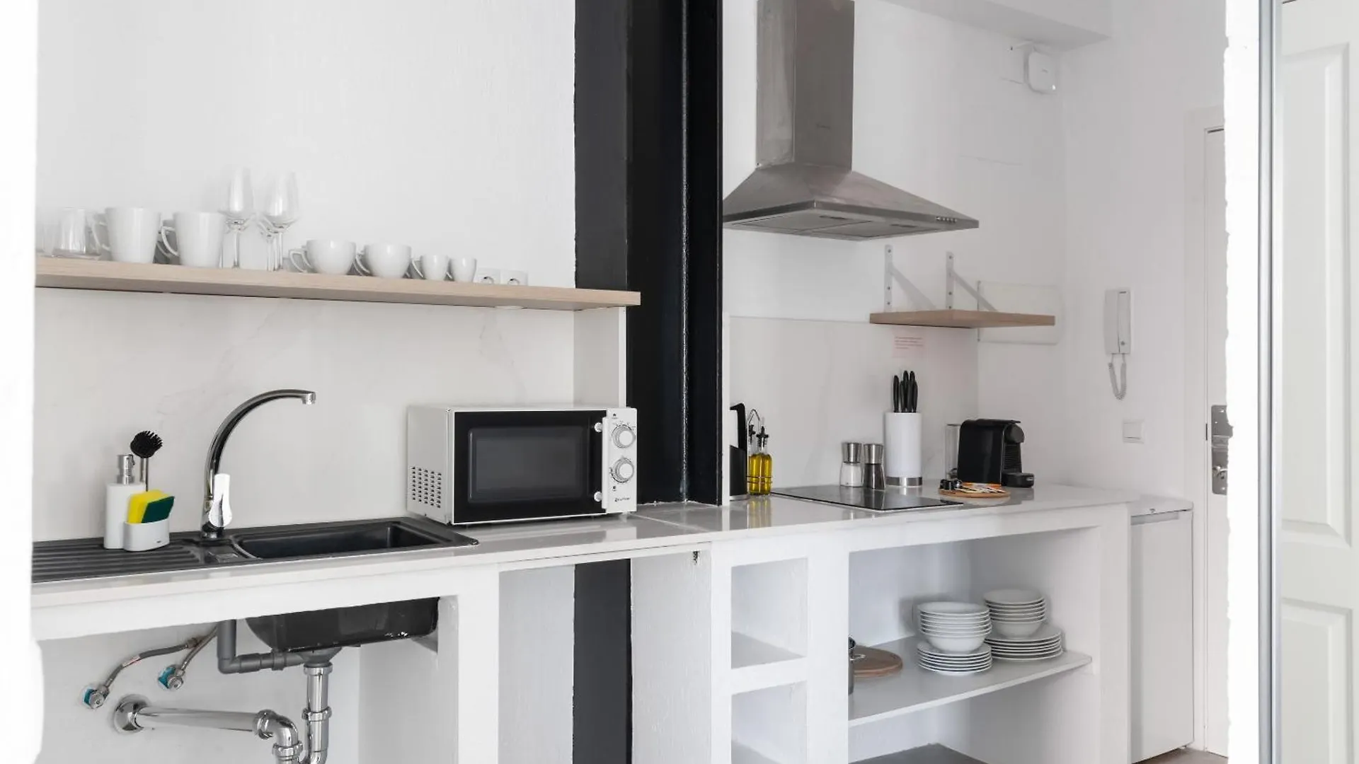 Limehome Almeria Hernan Cortes Apartment